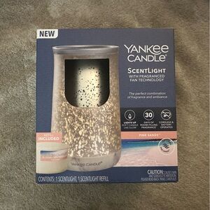 Yankee Candle ScentLight w/Pink Sands Refill
